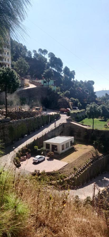 2Bhk Furnished Apartment/Near Kasauli/Barog/Luv Fun & Adventure Solan Bagian luar foto