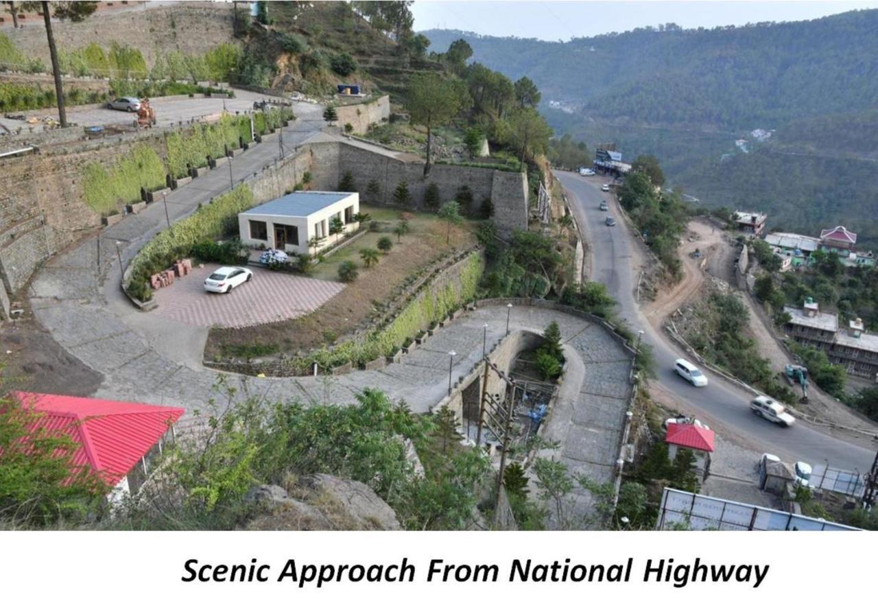 2Bhk Furnished Apartment/Near Kasauli/Barog/Luv Fun & Adventure Solan Bagian luar foto