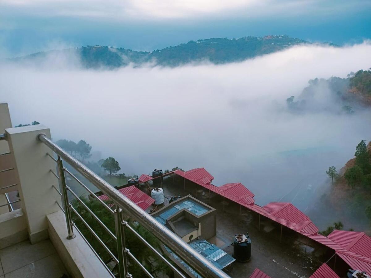 2Bhk Furnished Apartment/Near Kasauli/Barog/Luv Fun & Adventure Solan Bagian luar foto
